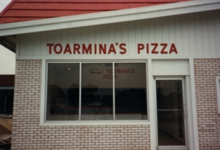 Toarmina's pizza one of first locations