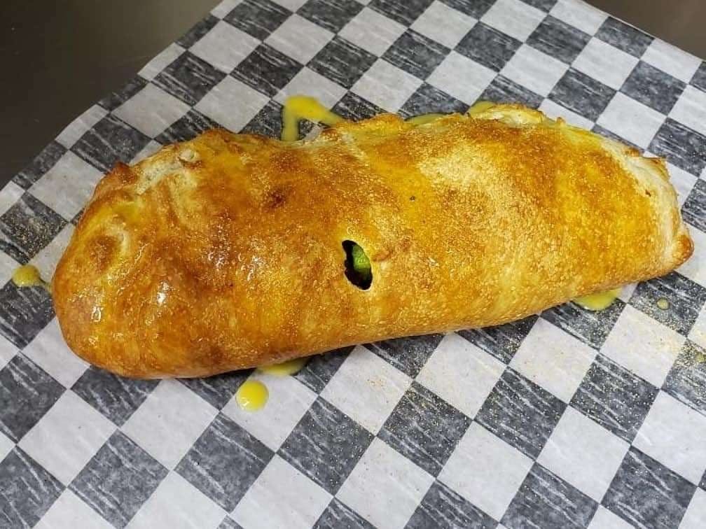 Toarminas legendary calzones